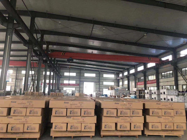 低噪聲薄款160系列風(fēng)機(jī)盤管現(xiàn)場(chǎng)